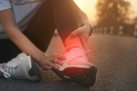 How Ankle Sprains and Strains Differ